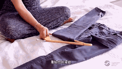 卷裤脚的方法视频教程_生活小窍门卷裤脚_怎么卷裤脚不会掉简单