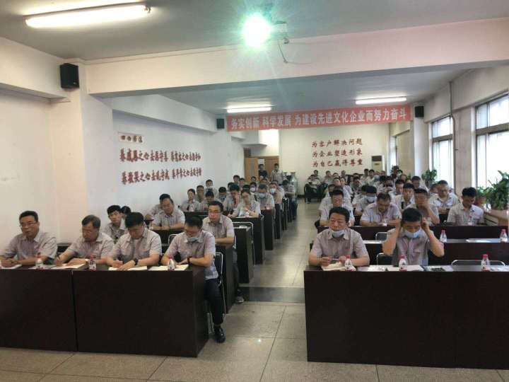 冠军足球队_足球冠军玩法_飞阳第二届足球冠军
