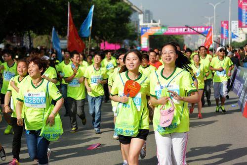 兰州马拉松的奖牌_兰州马拉松奖牌图片_兰州马拉松奖牌2024年