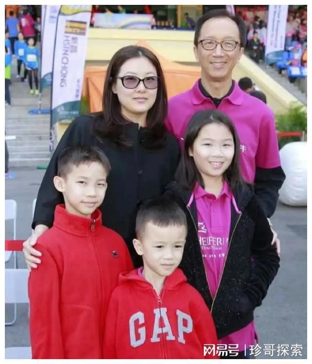 富豪嫁游泳冠军香港女星_游泳冠军嫁香港富豪_嫁香港富豪的运动员