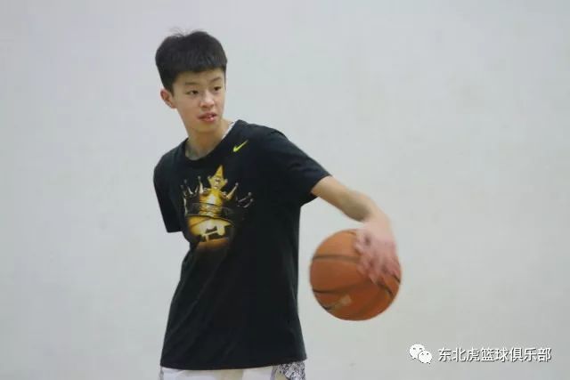 东北篮球规则_东北篮球人才太多_东北篮球队